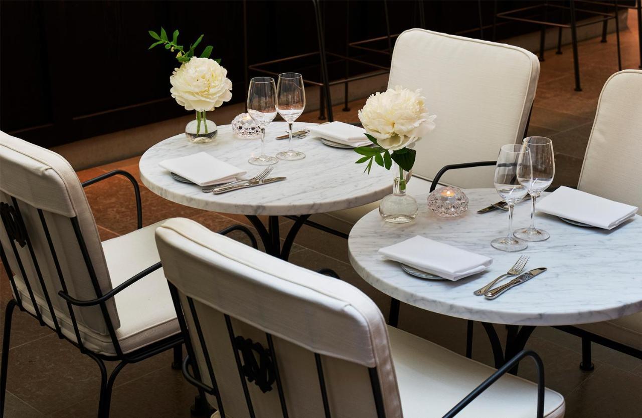 שטוקהולם Villa Dagmar מראה חיצוני תמונה Tables at the restaurant