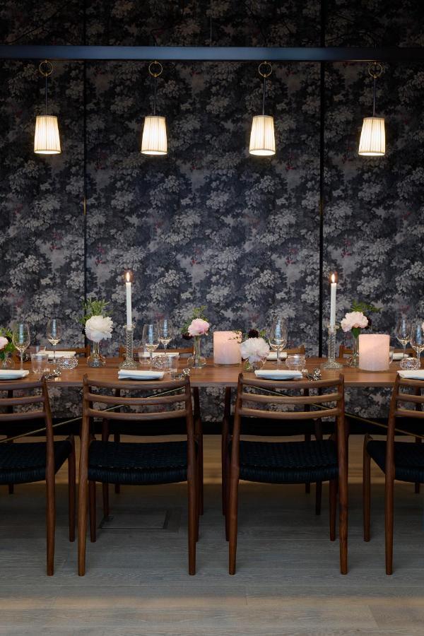 שטוקהולם Villa Dagmar מראה חיצוני תמונה The private dining room at The Ivy, St John's Wood