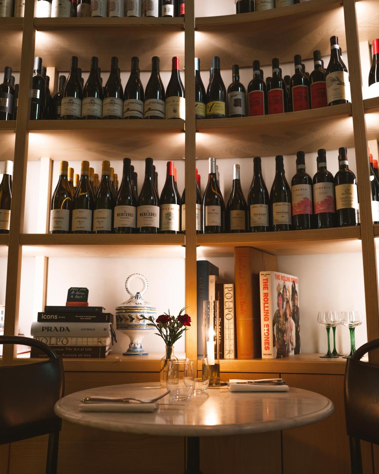 שטוקהולם Villa Dagmar מראה חיצוני תמונה A wine bar in Paris