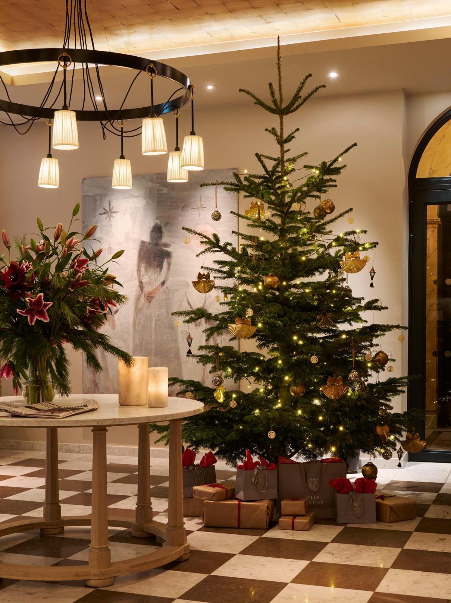 שטוקהולם Villa Dagmar מראה חיצוני תמונה A Christmas tree
